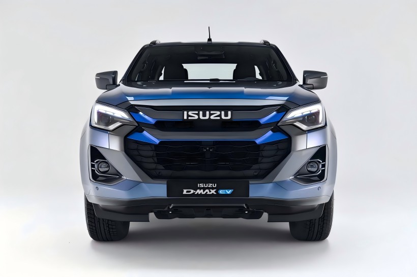 ISUZU барлық электр алқабының ресми суреттерін қосарланған жүк көлігі D-Max EV-нің ресми суреттерін қосады D-Max EV қос моторлы